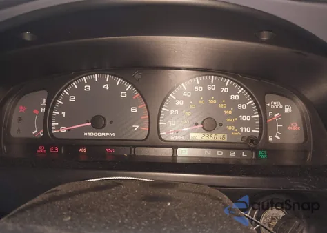 1999 Toyota 4Runner Sr5 V6 z USA, uszkodzony, nr VIN JT3GN86R8X0109423